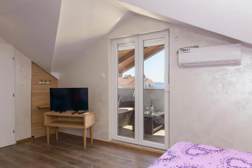 Apartment In Okrug Gornji With Sea View, Balcony, Air Conditioning, Wifi 5134-3 Τρογκίρ