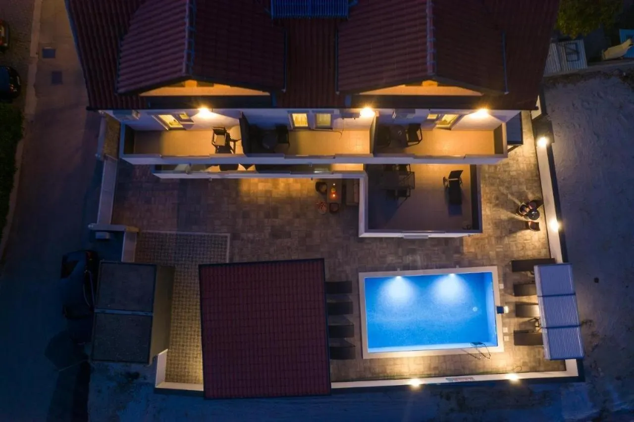 Apartment In Okrug Gornji With Sea View, Balcony, Air Conditioning, Wifi 5134-3 Τρογκίρ